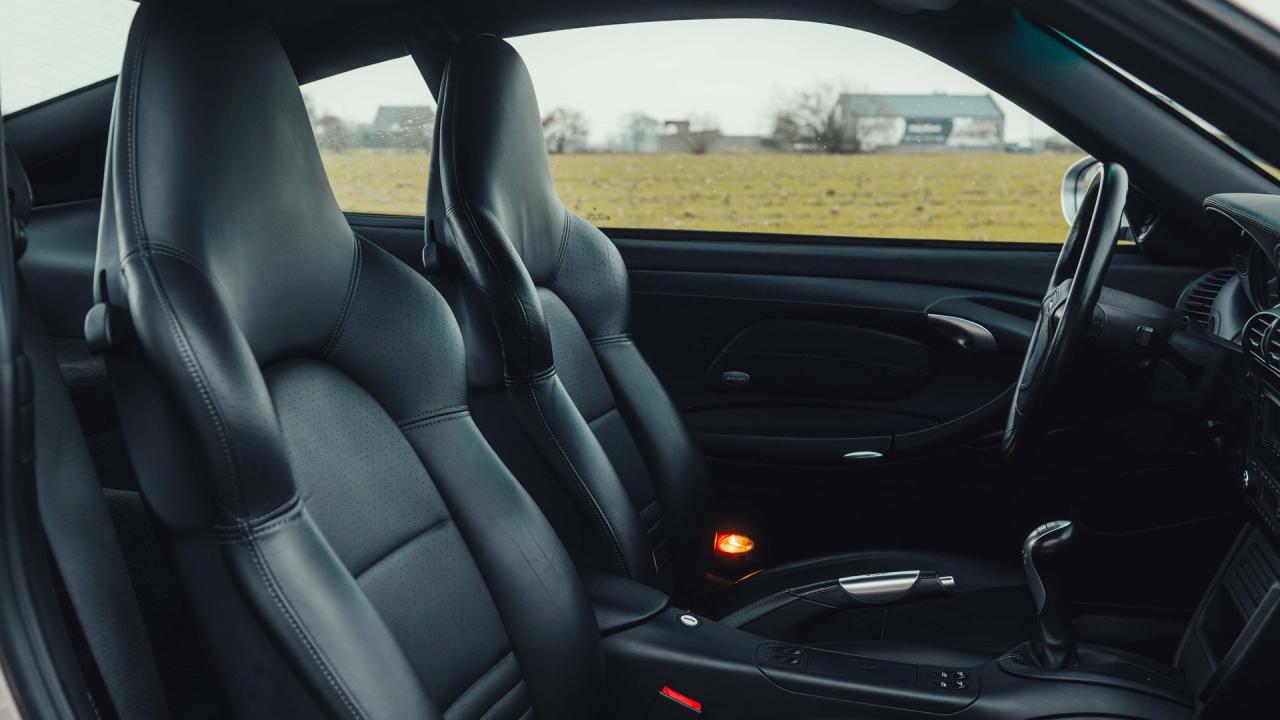 2001 Porsche 911 GT2