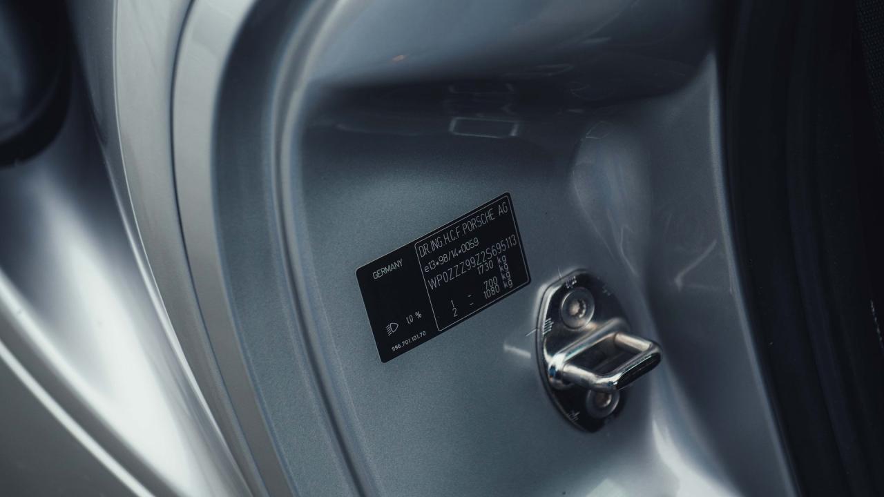 2001 Porsche 911 GT2