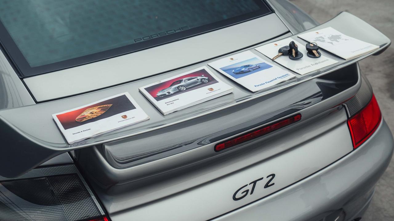 2001 Porsche 911 GT2