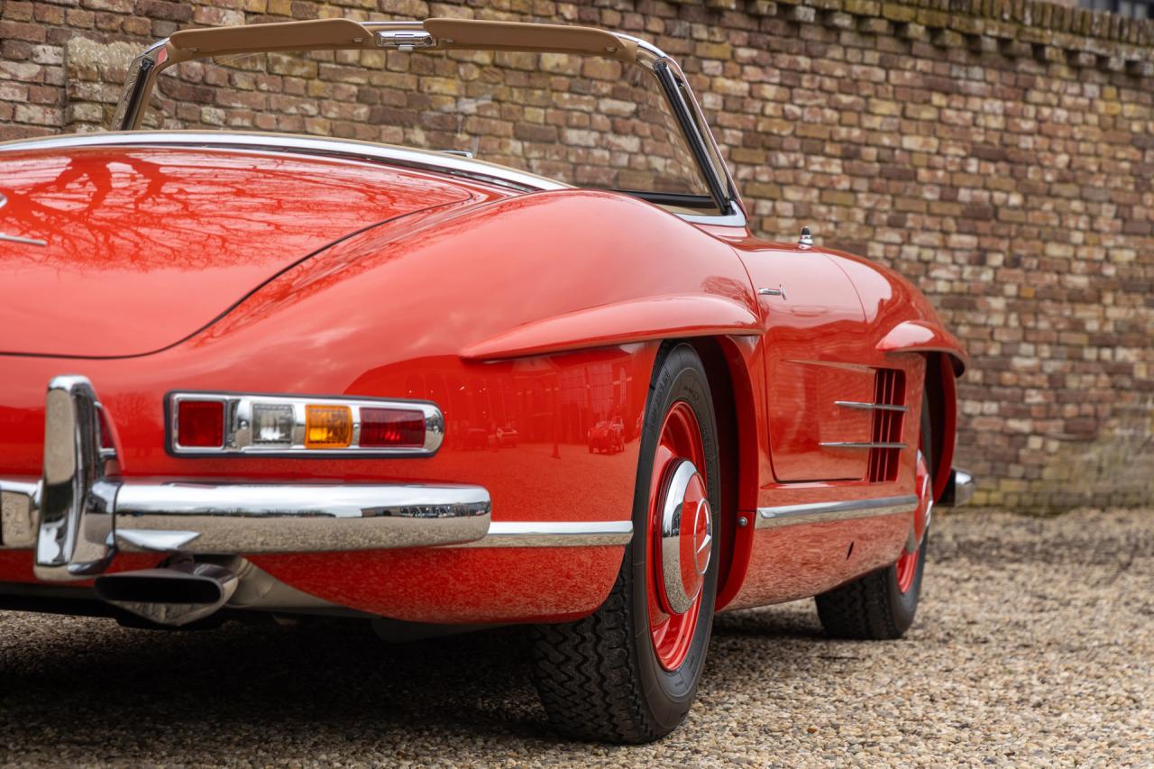 1962 Mercedes - Benz 300 SL Roadster &ldquo;One of 182 examples built in &rdquo;