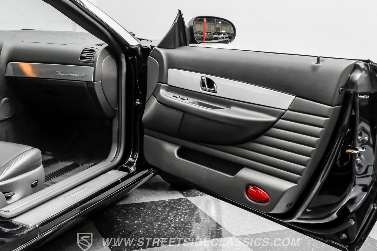 2002 Ford Thunderbird