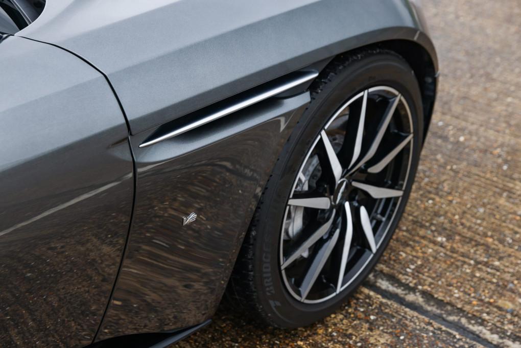 2017 Aston Martin DB11