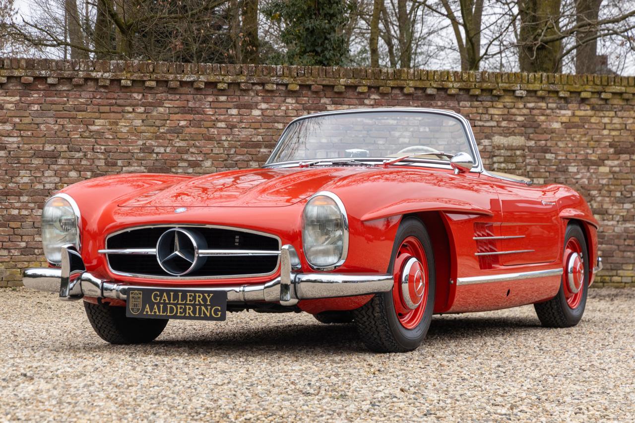 1962 Mercedes - Benz 300 SL Roadster &ldquo;Restoration by MB Classic Center in Fellbach&rdquo;