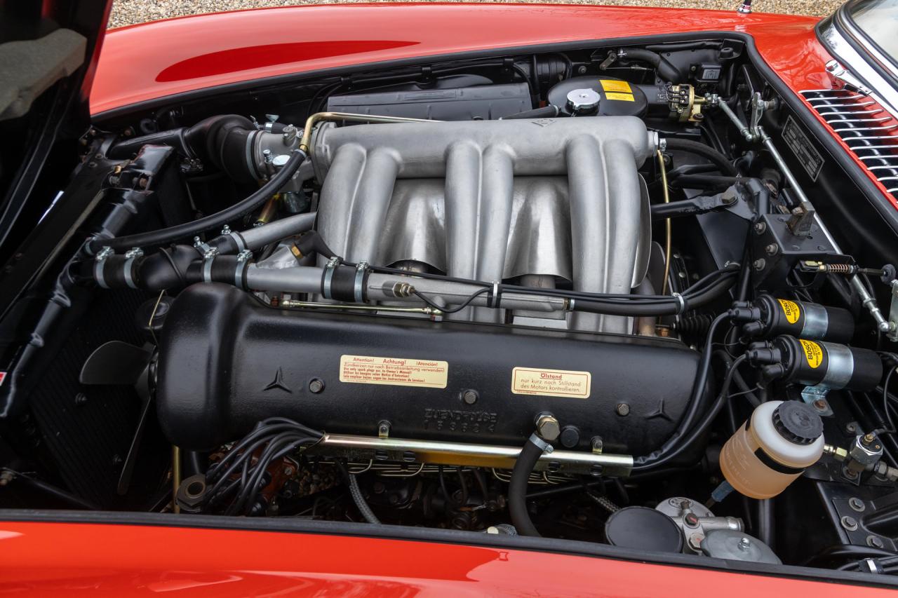 1962 Mercedes - Benz 300 SL Roadster &ldquo;Restoration by MB Classic Center in Fellbach&rdquo;