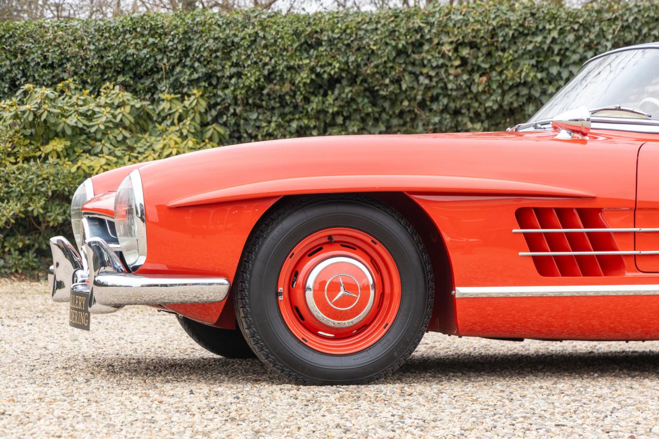 1962 Mercedes - Benz 300 SL Roadster &ldquo;Restoration by MB Classic Center in Fellbach&rdquo;