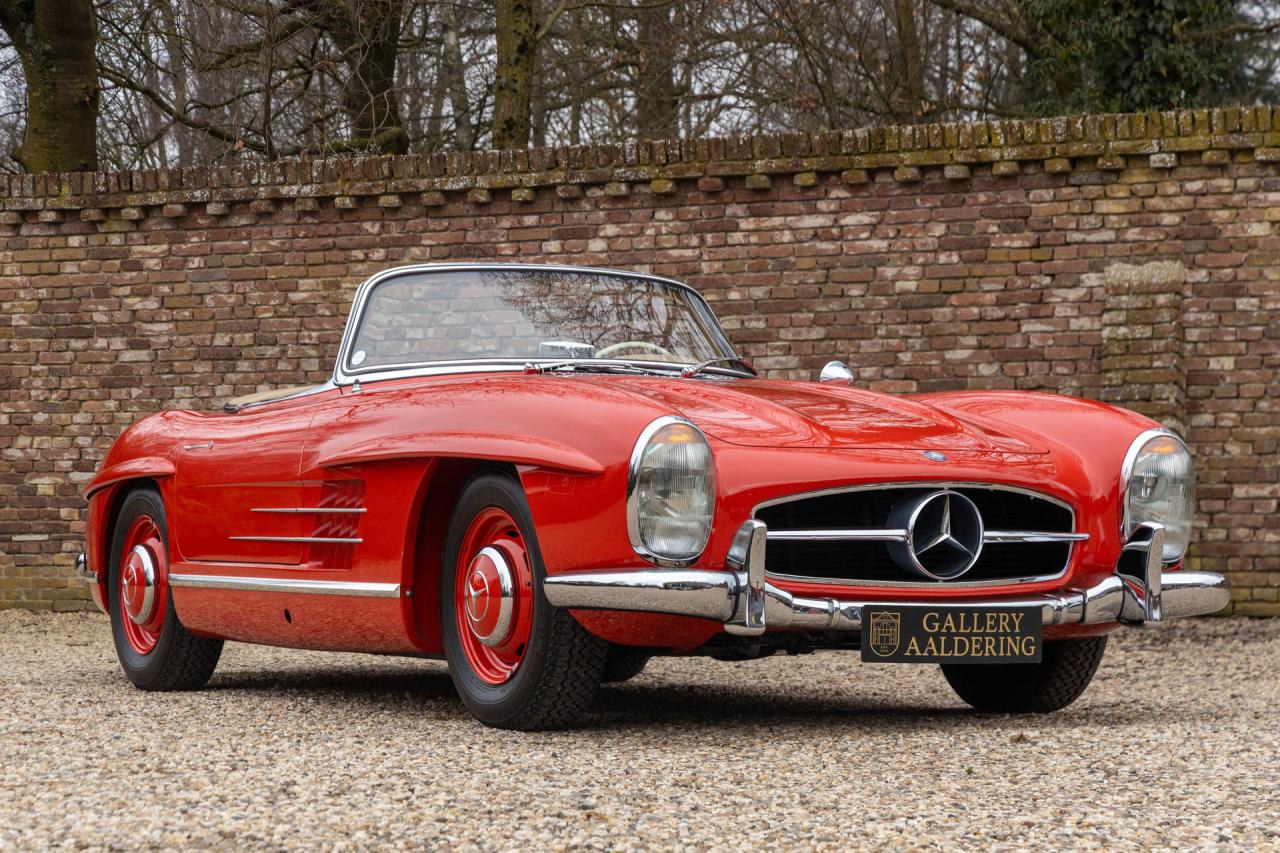 1962 Mercedes - Benz 300 SL Roadster &ldquo;Restoration by MB Classic Center in Fellbach&rdquo;