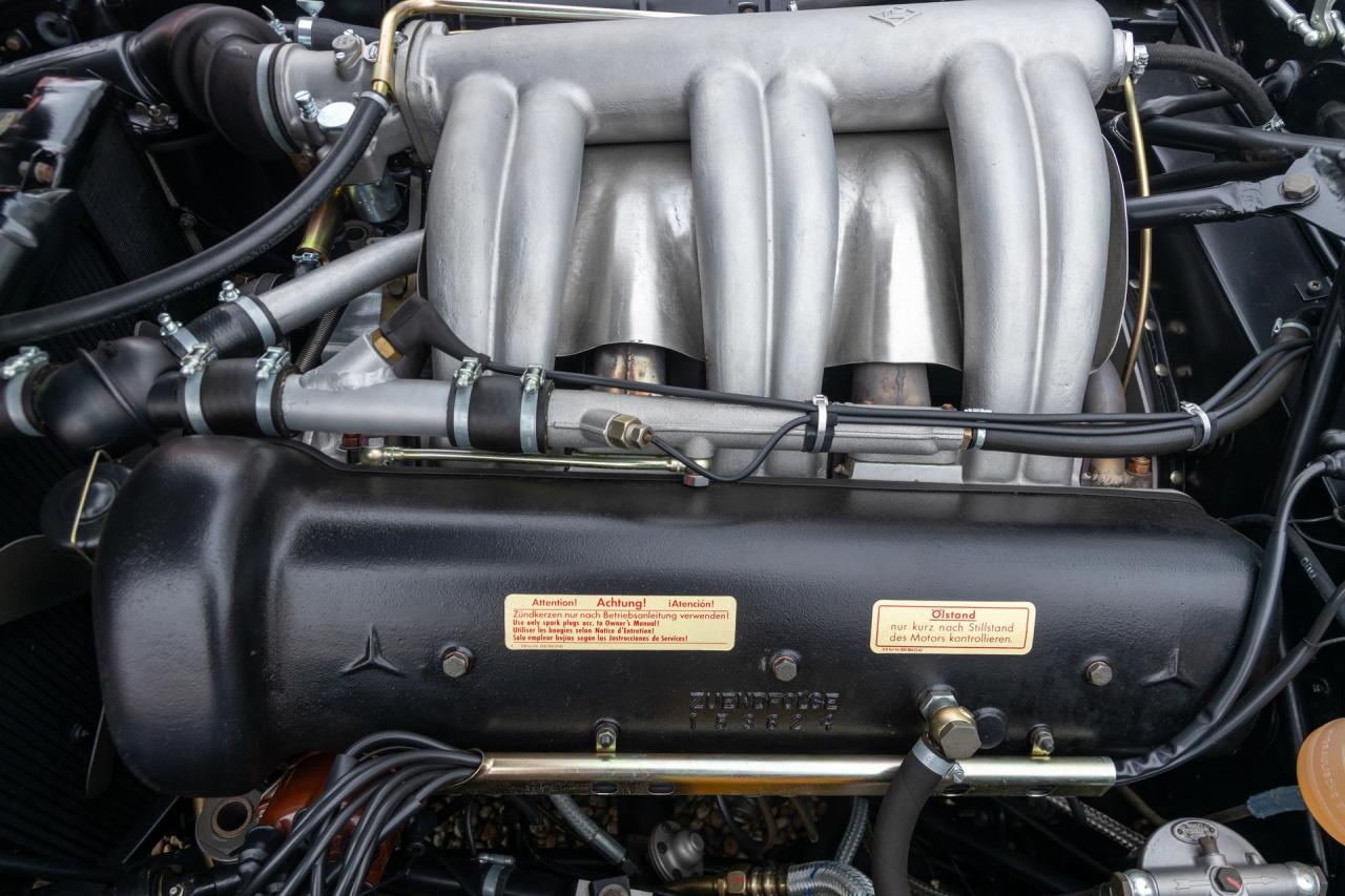 1962 Mercedes - Benz 300 SL Roadster &ldquo;Restoration by MB Classic Center in Fellbach&rdquo;