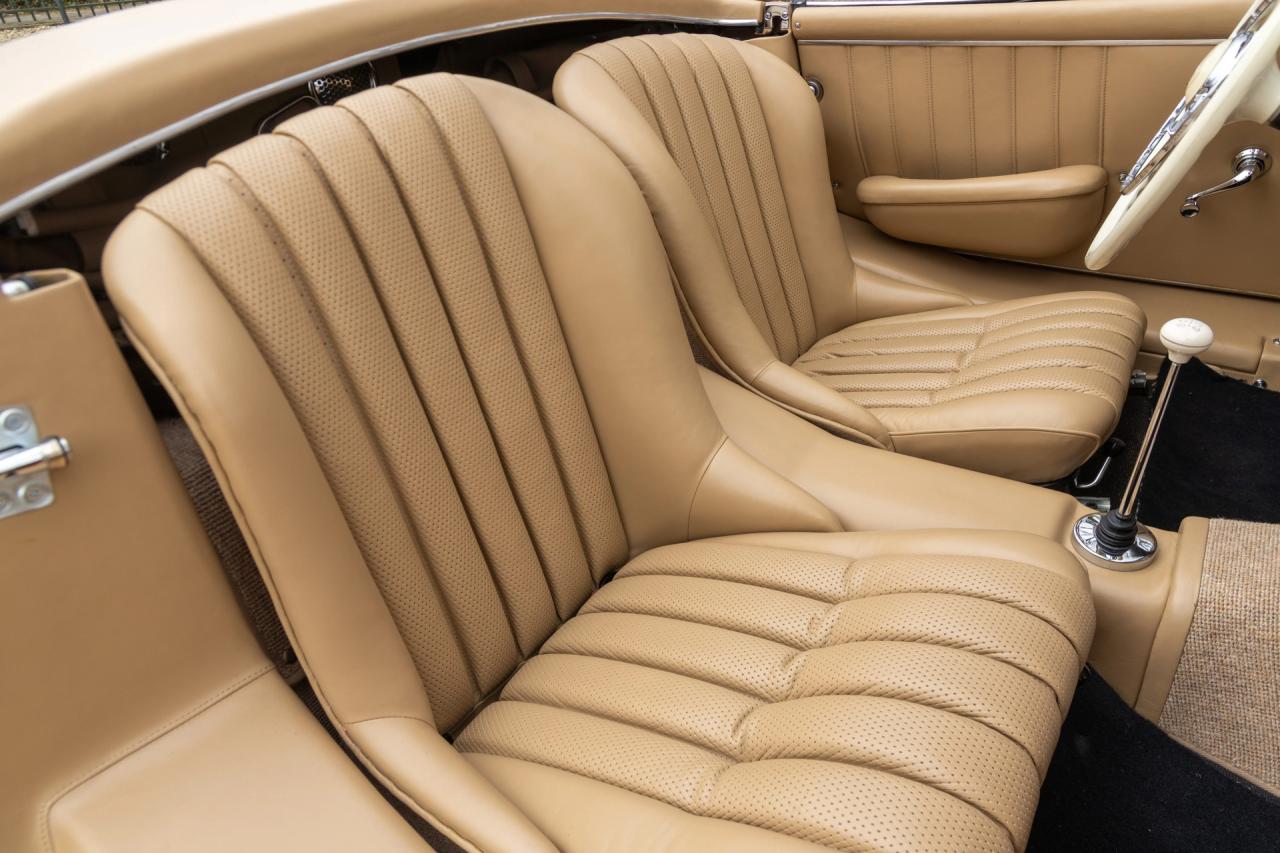 1962 Mercedes - Benz 300 SL Roadster &ldquo;Restoration by MB Classic Center in Fellbach&rdquo;