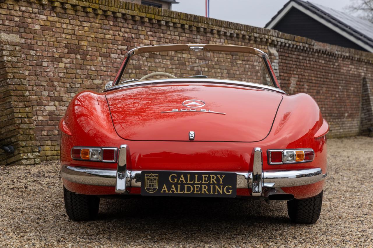1962 Mercedes - Benz 300 SL Roadster &ldquo;Restoration by MB Classic Center in Fellbach&rdquo;