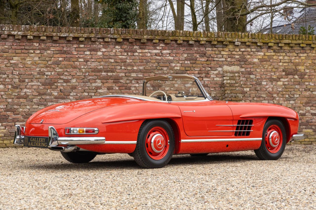1962 Mercedes - Benz 300 SL Roadster &ldquo;Restoration by MB Classic Center in Fellbach&rdquo;