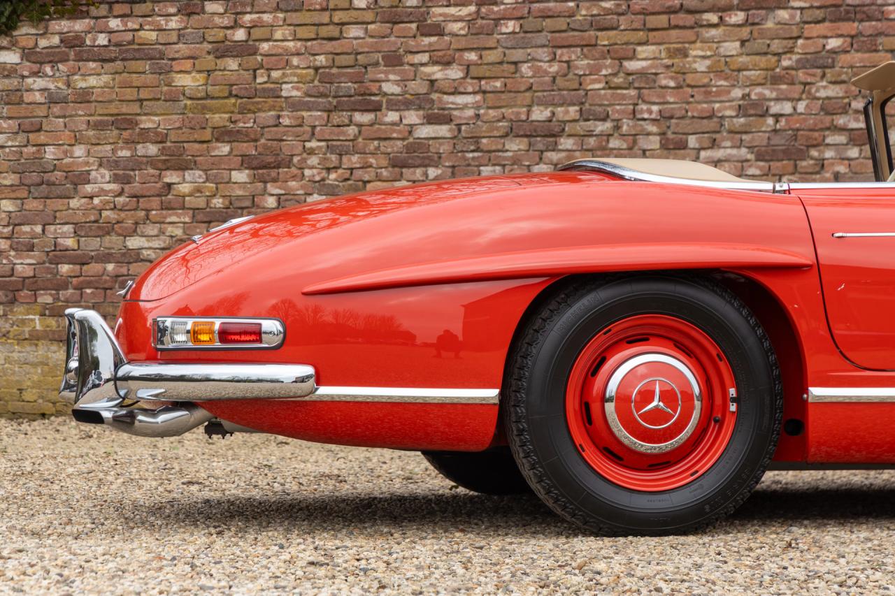 1962 Mercedes - Benz 300 SL Roadster &ldquo;Restoration by MB Classic Center in Fellbach&rdquo;