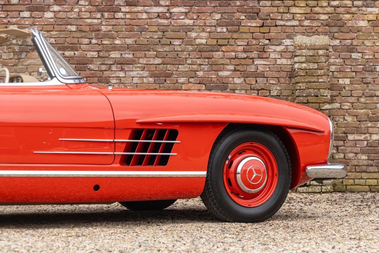 1962 Mercedes - Benz 300 SL Roadster &ldquo;Restoration by MB Classic Center in Fellbach&rdquo;