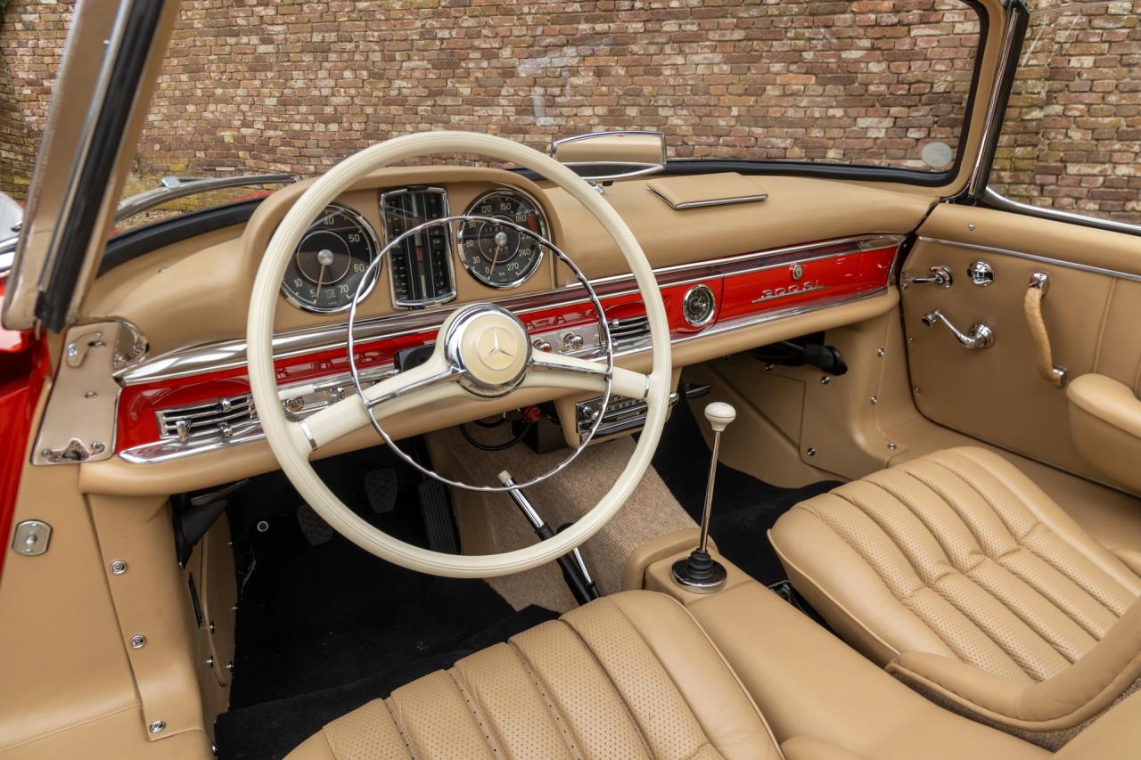 1962 Mercedes - Benz 300 SL Roadster &ldquo;Restoration by MB Classic Center in Fellbach&rdquo;