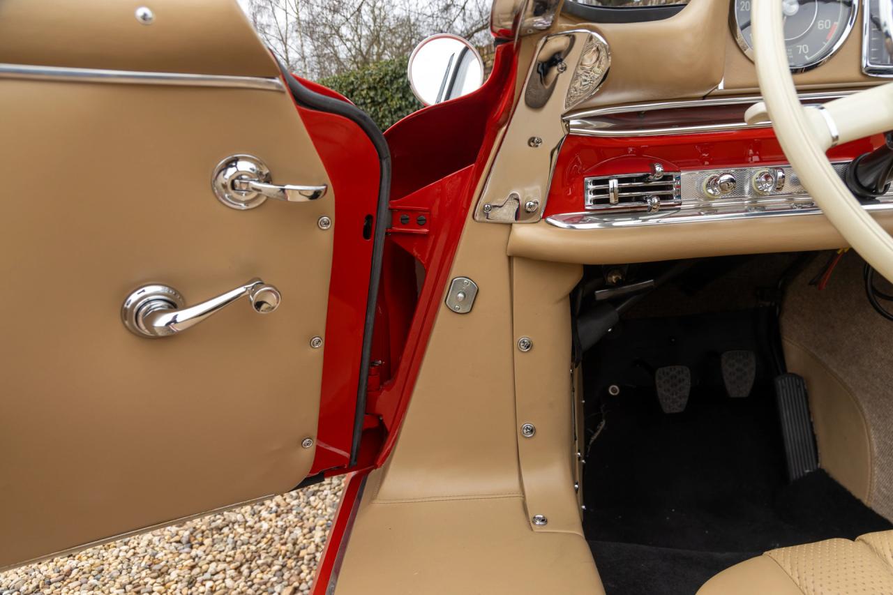 1962 Mercedes - Benz 300 SL Roadster &ldquo;Restoration by MB Classic Center in Fellbach&rdquo;