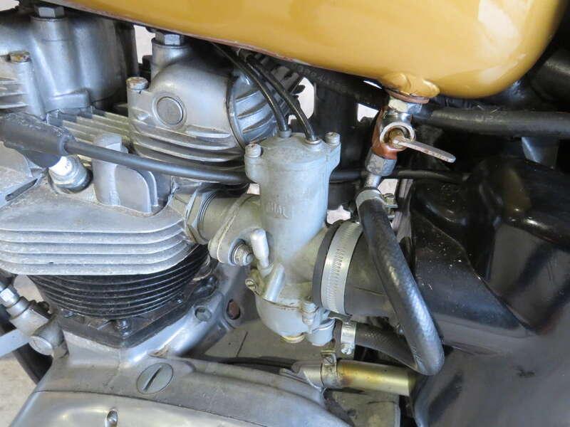 1972 Triumph T120R BONNEVILLE