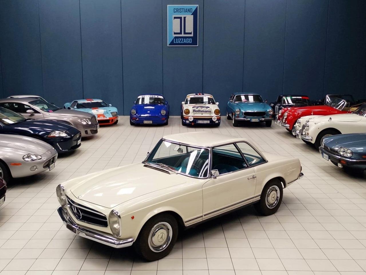 1965 Mercedes - Benz 230 SL Pagode