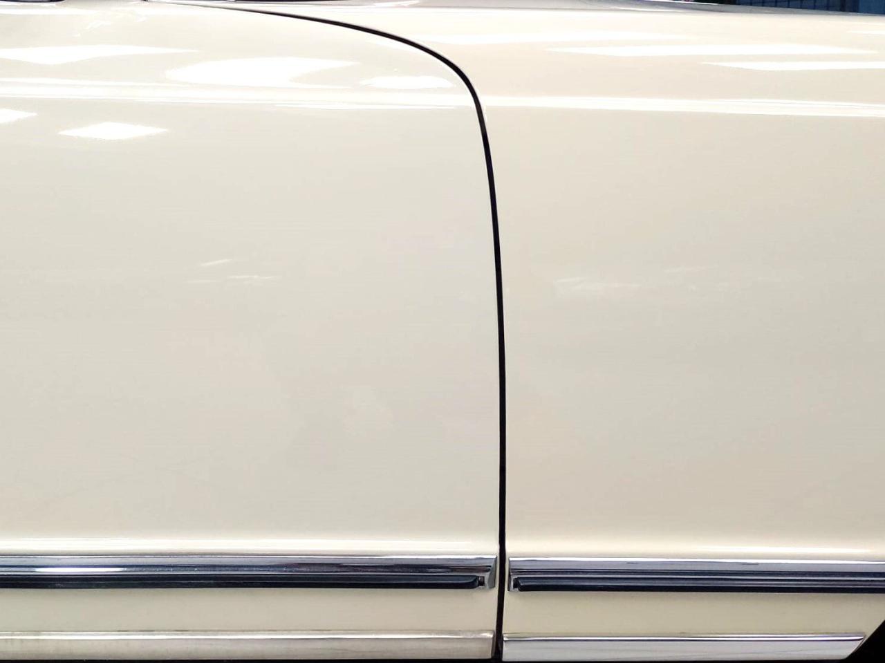 1965 Mercedes - Benz 230 SL Pagode