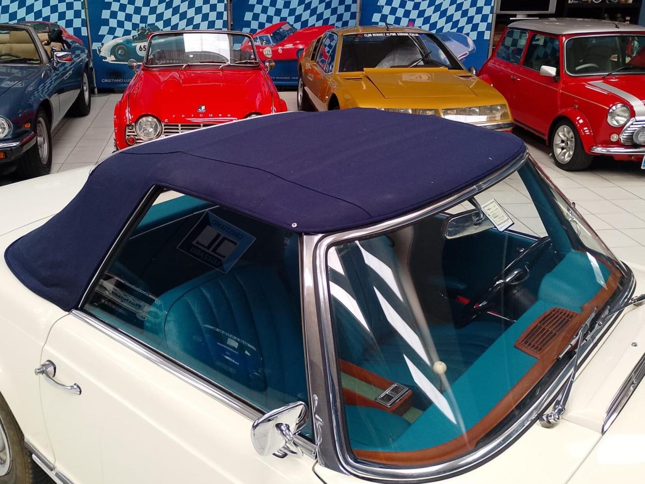 1965 Mercedes - Benz 230 SL Pagode