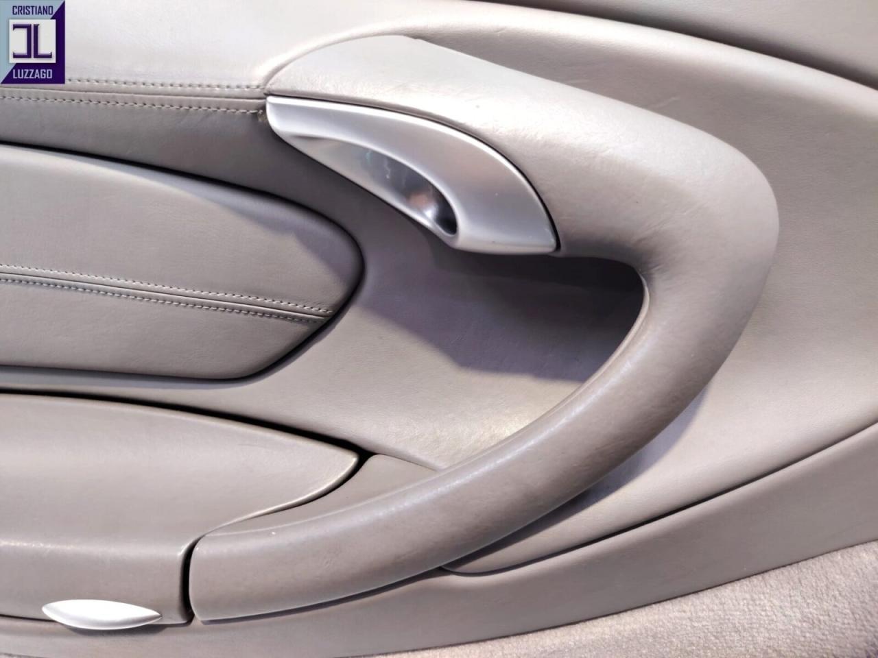 1998 Porsche 996 CARRERA 4