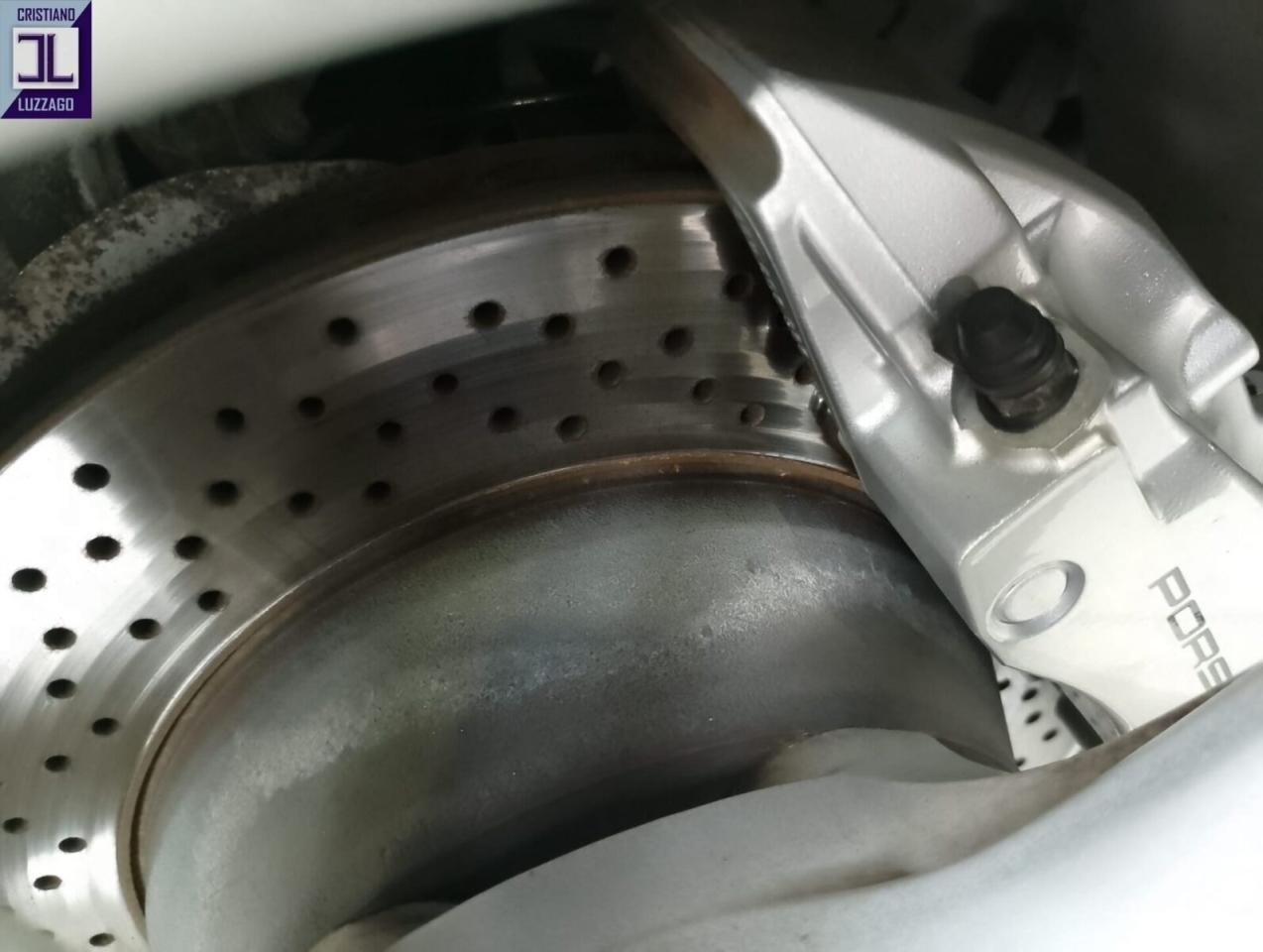 1998 Porsche 996 CARRERA 4