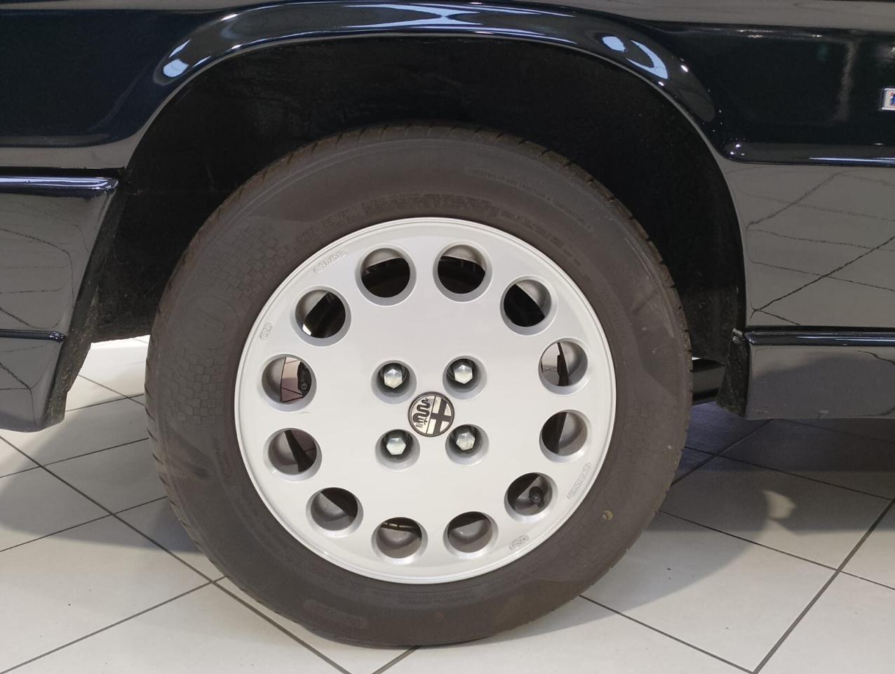 1993 Alfa Romeo SPIDER 2000 S.4