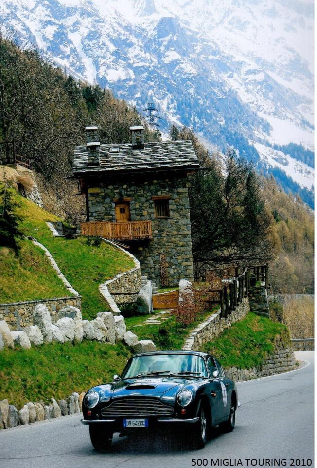 1966 Aston Martin DB6