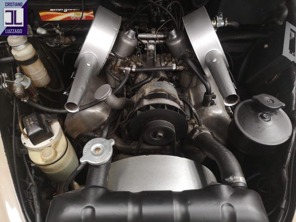 1969 Daimler V8 SALOON