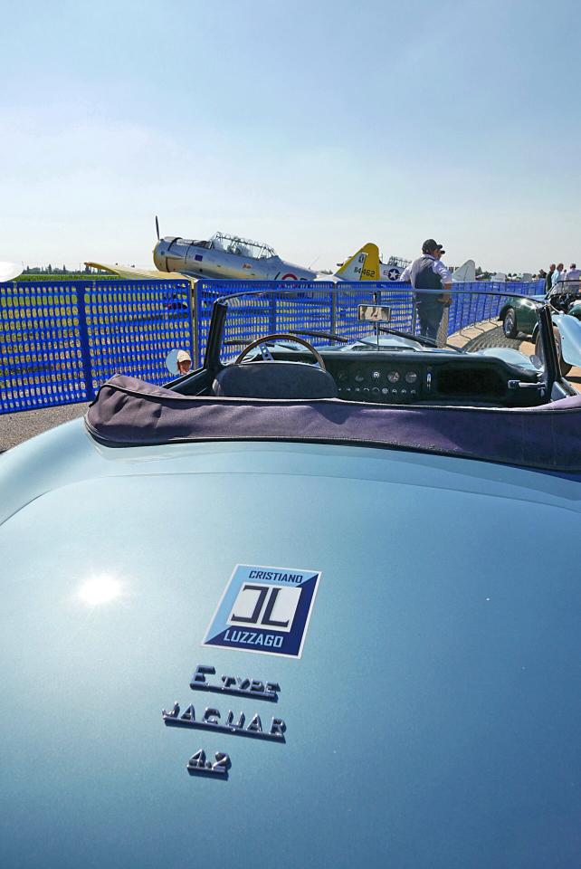 1965 Jaguar E TYPE ROADSTER S1