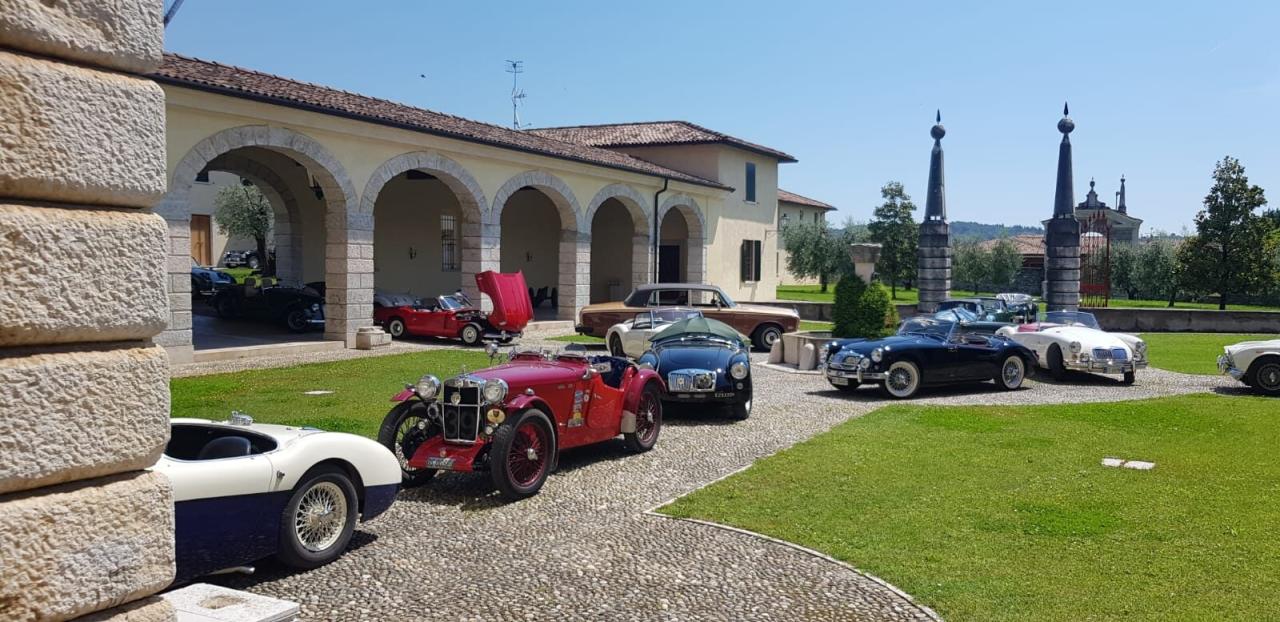 1965 Jaguar E TYPE ROADSTER S1