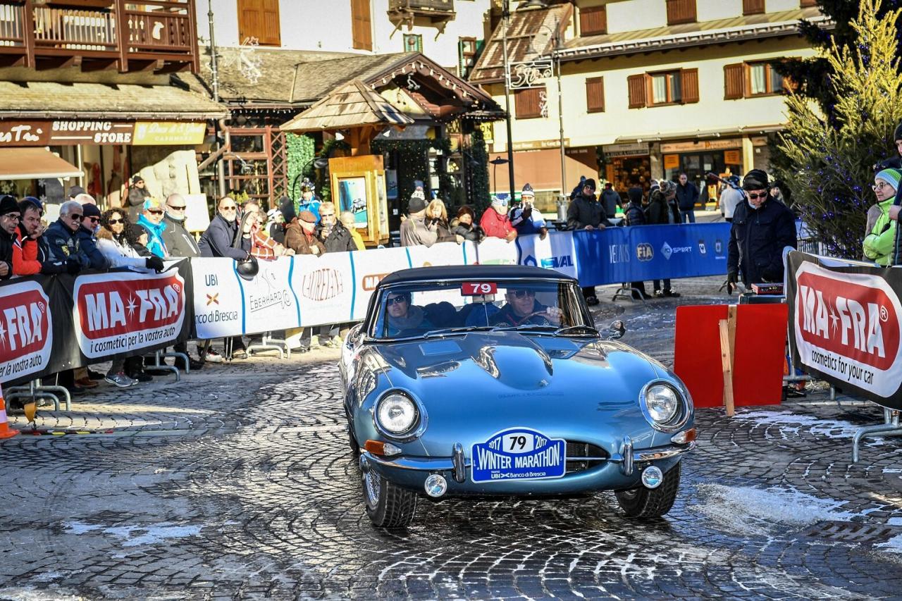 1965 Jaguar E TYPE ROADSTER S1
