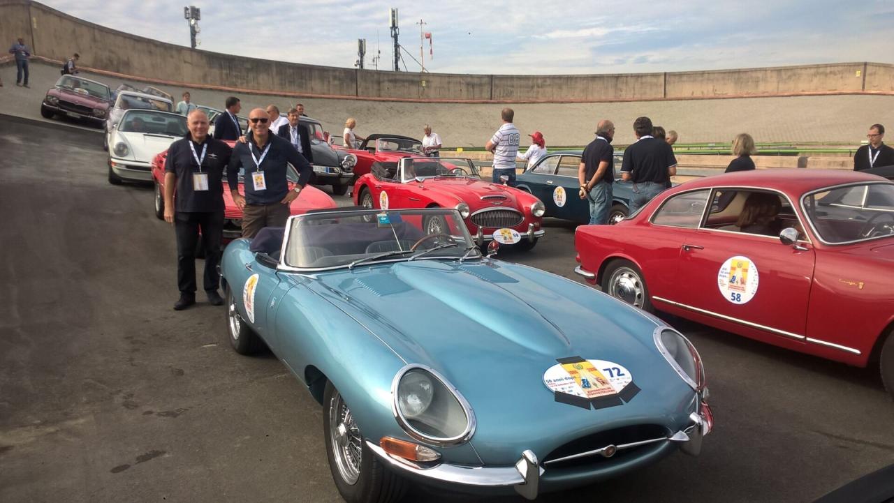 1965 Jaguar E TYPE ROADSTER S1