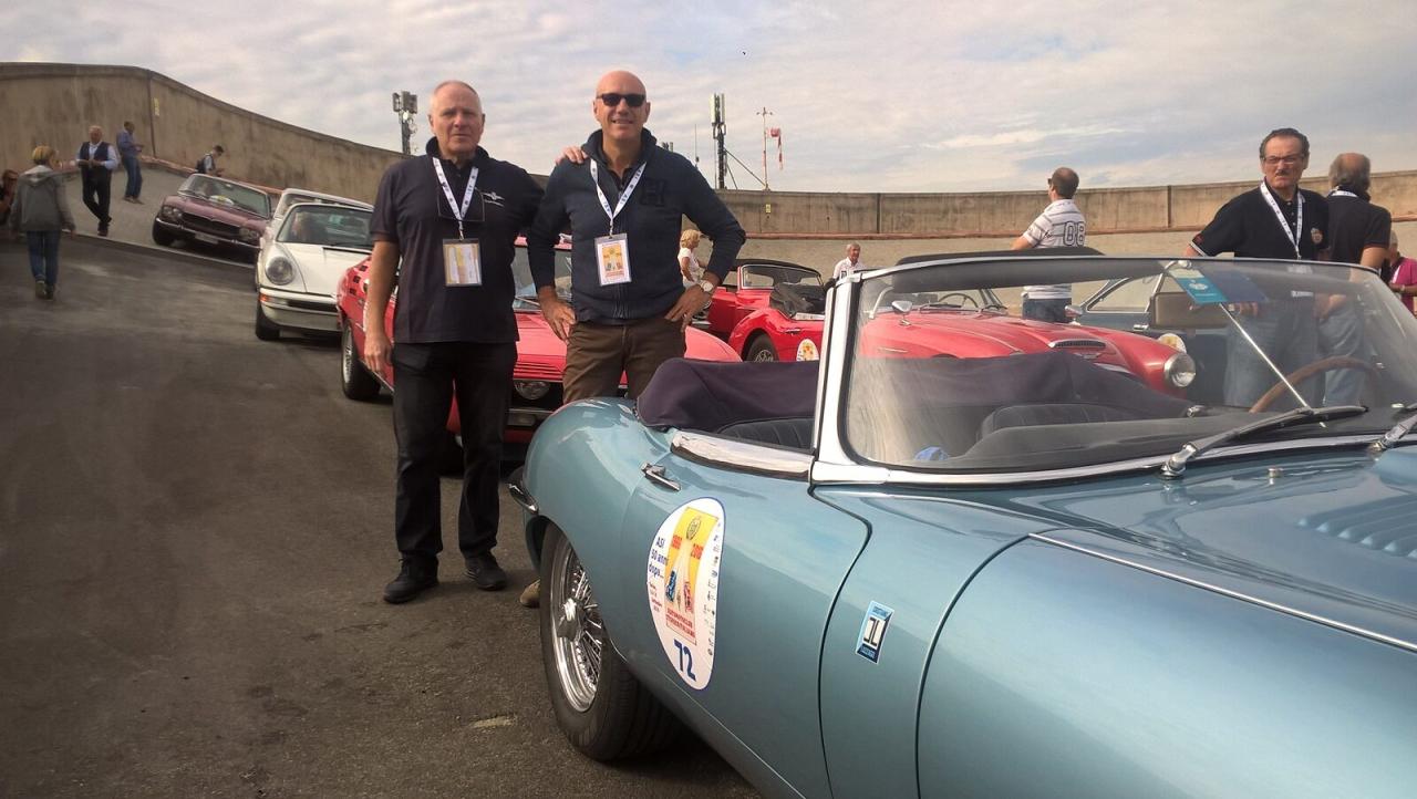 1965 Jaguar E TYPE ROADSTER S1