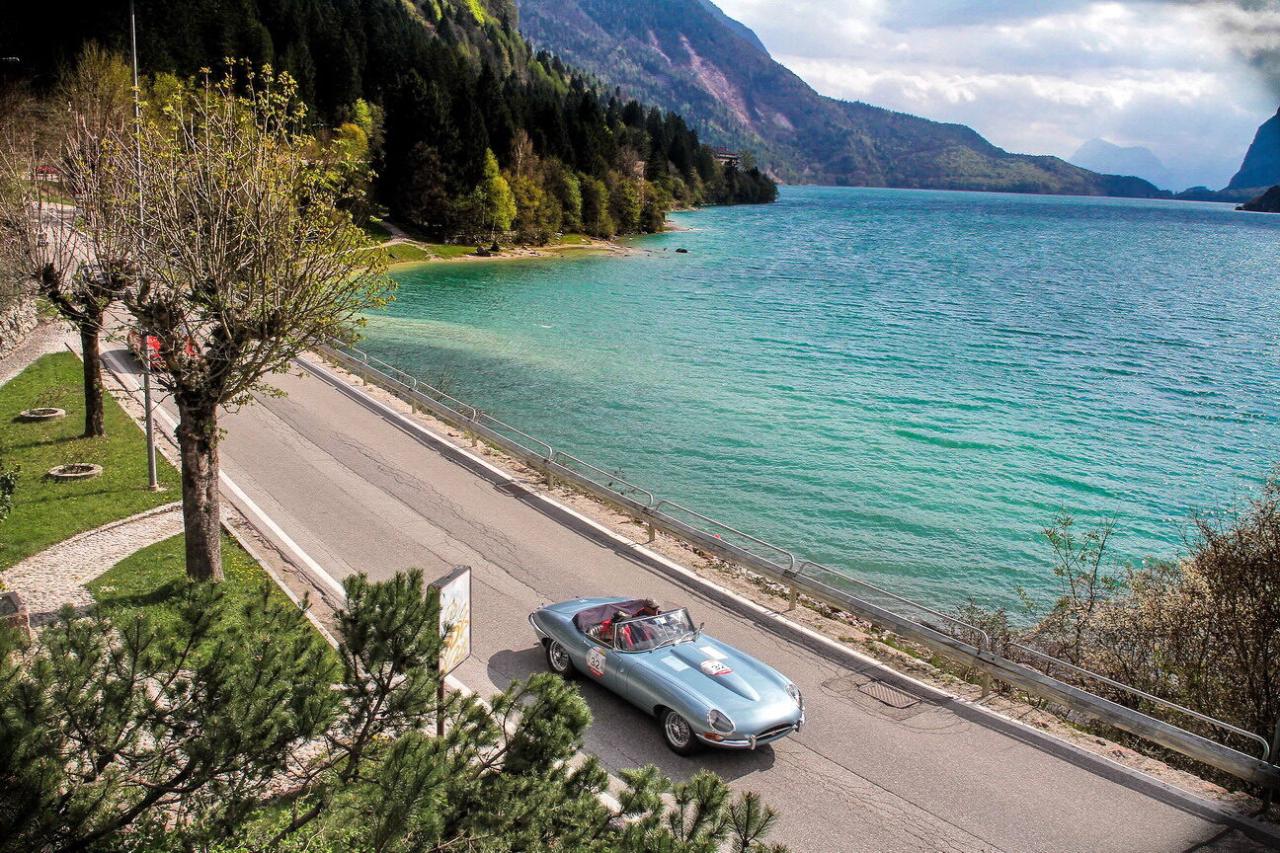 1965 Jaguar E TYPE ROADSTER S1
