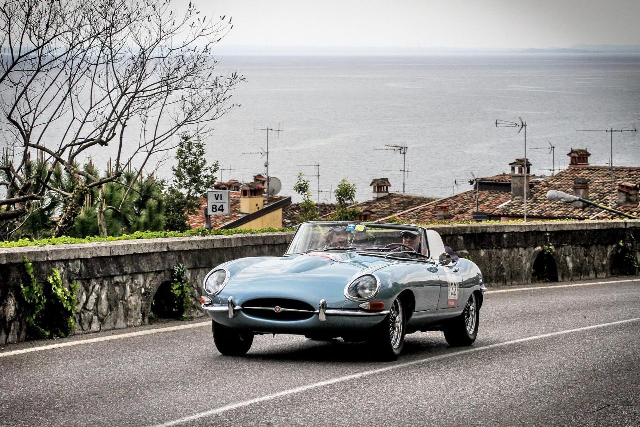 1965 Jaguar E TYPE ROADSTER S1
