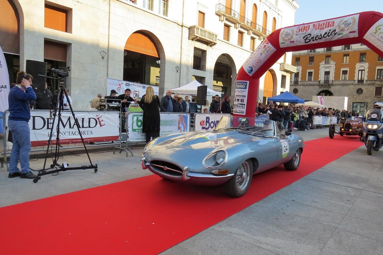 1965 Jaguar E TYPE ROADSTER S1