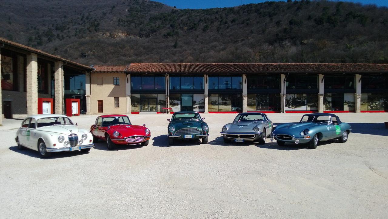 1965 Jaguar E TYPE ROADSTER S1