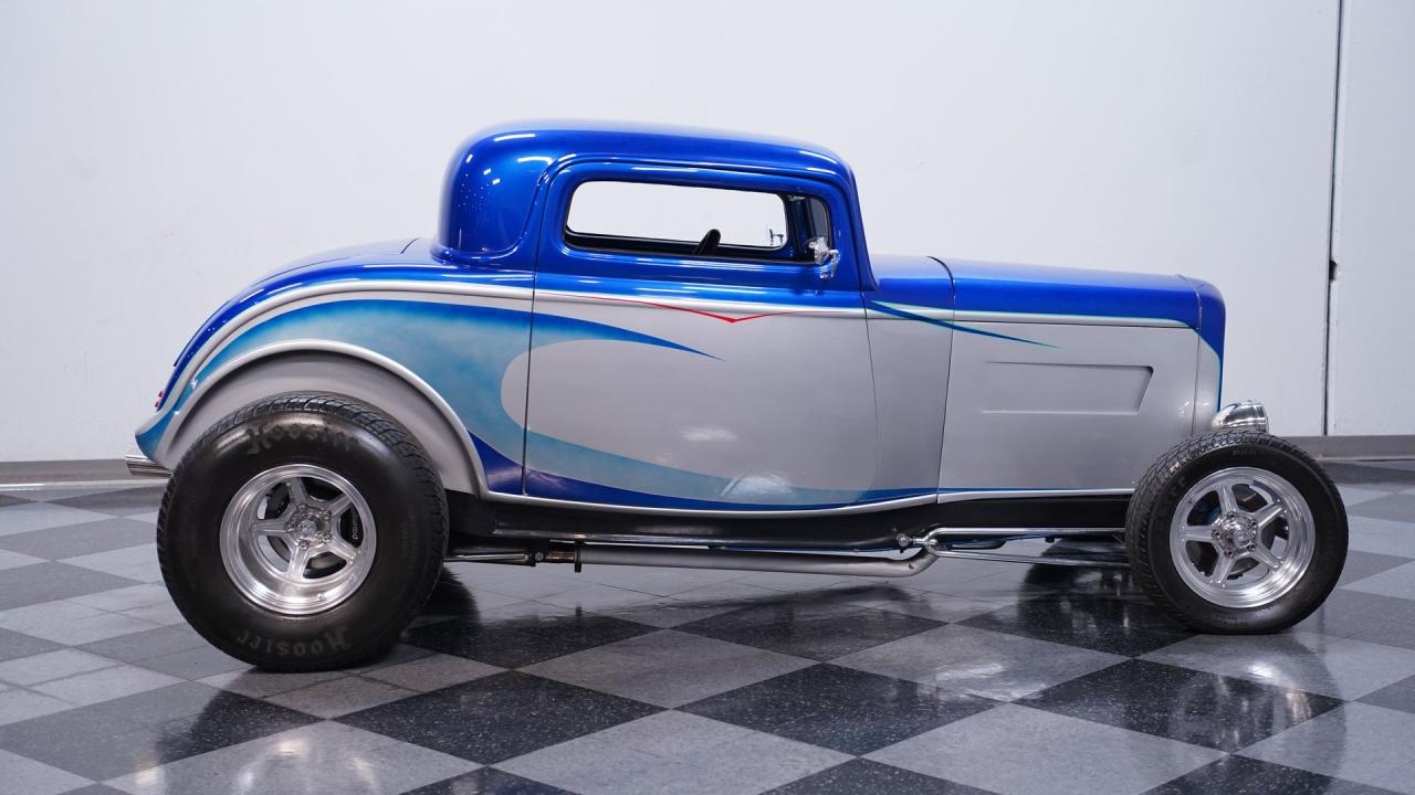 1932 Ford 3-Window Coupe