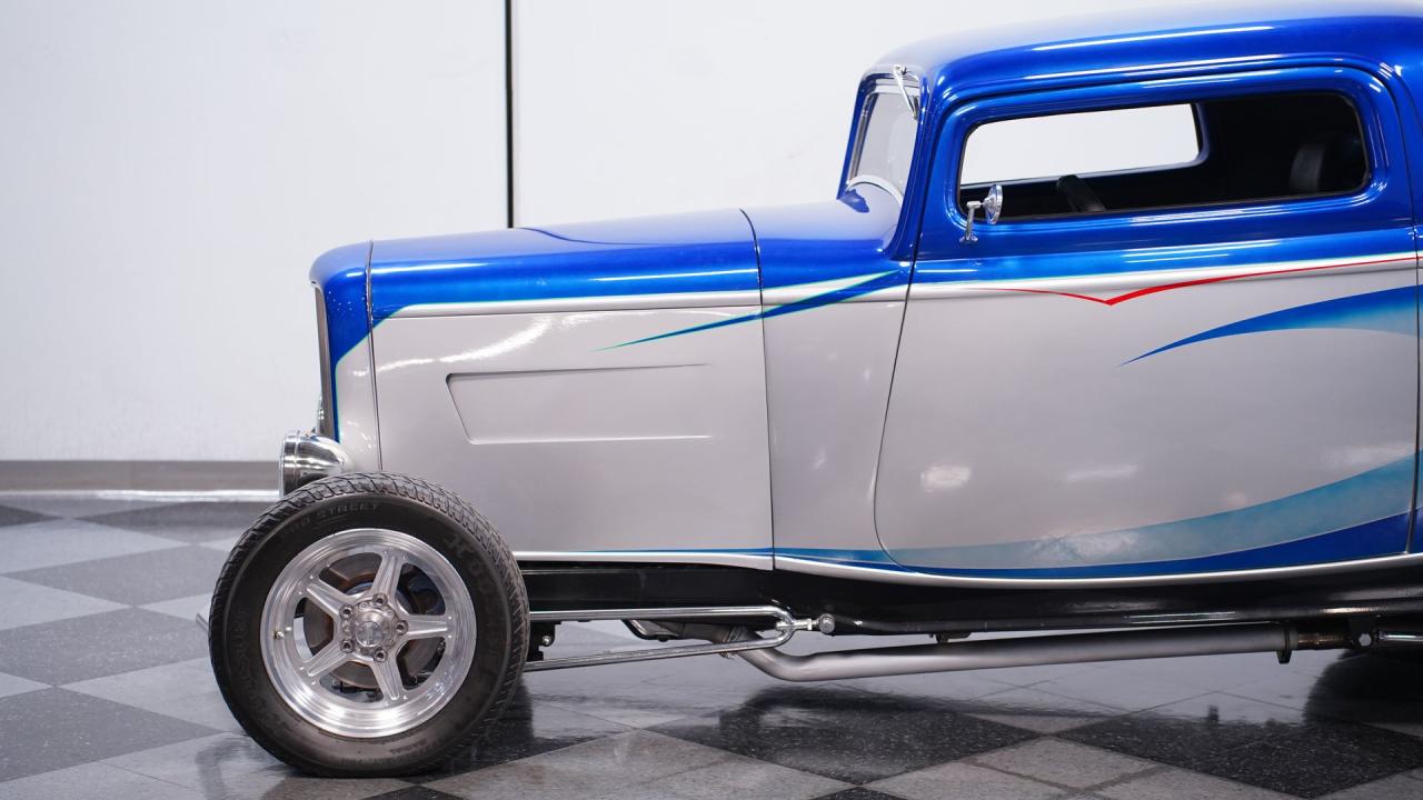 1932 Ford 3-Window Coupe