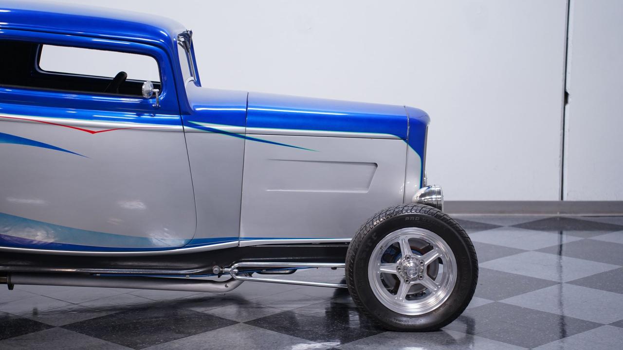 1932 Ford 3-Window Coupe