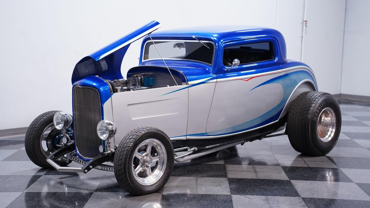 1932 Ford 3-Window Coupe