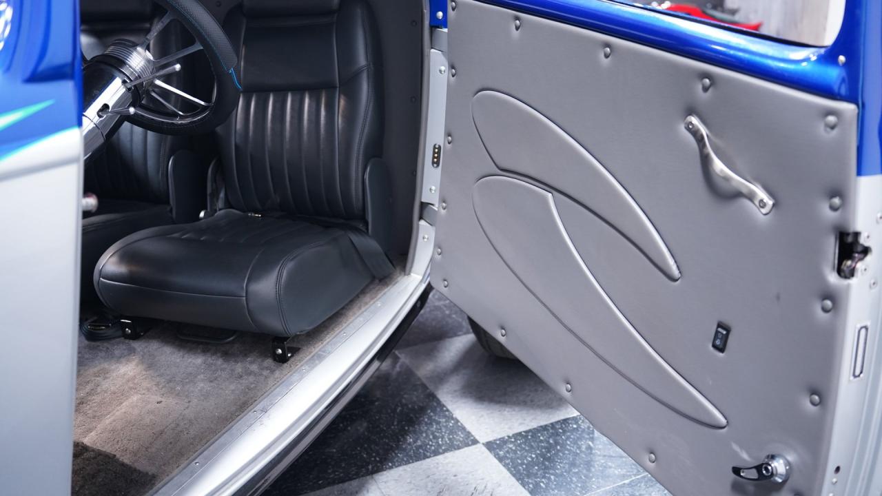 1932 Ford 3-Window Coupe