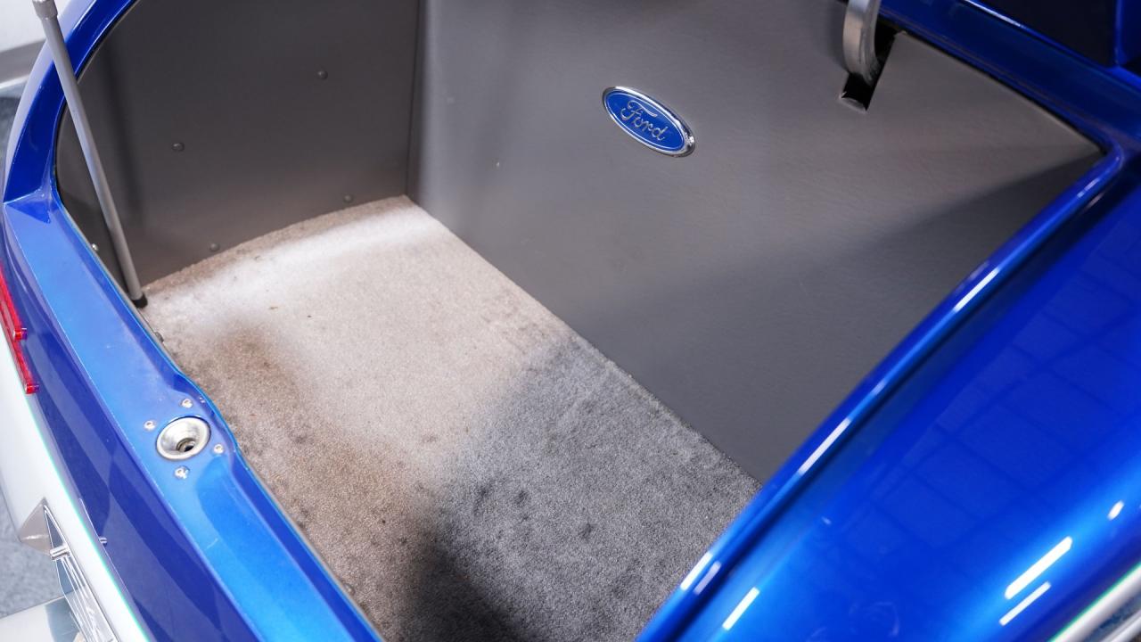 1932 Ford 3-Window Coupe