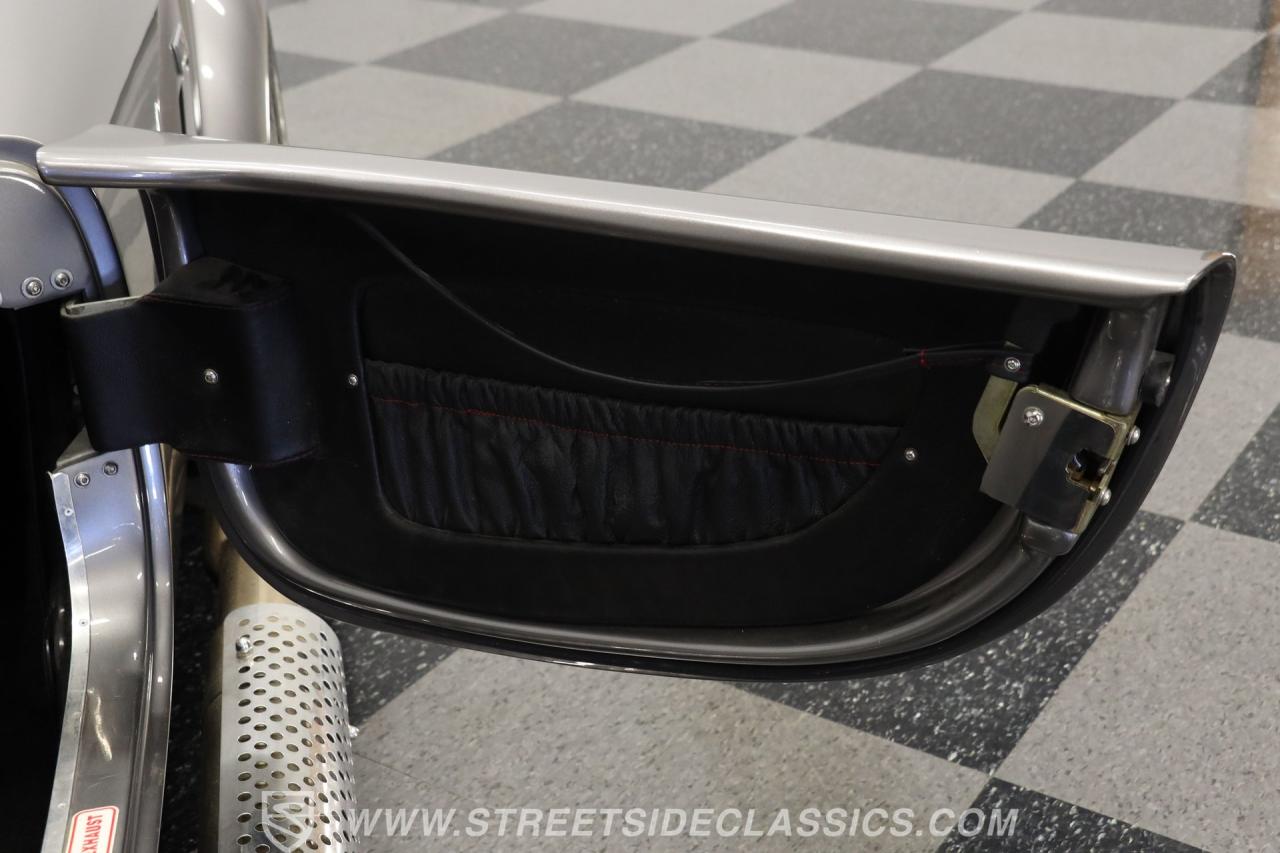 1965 Shelby Cobra Backdraft 427