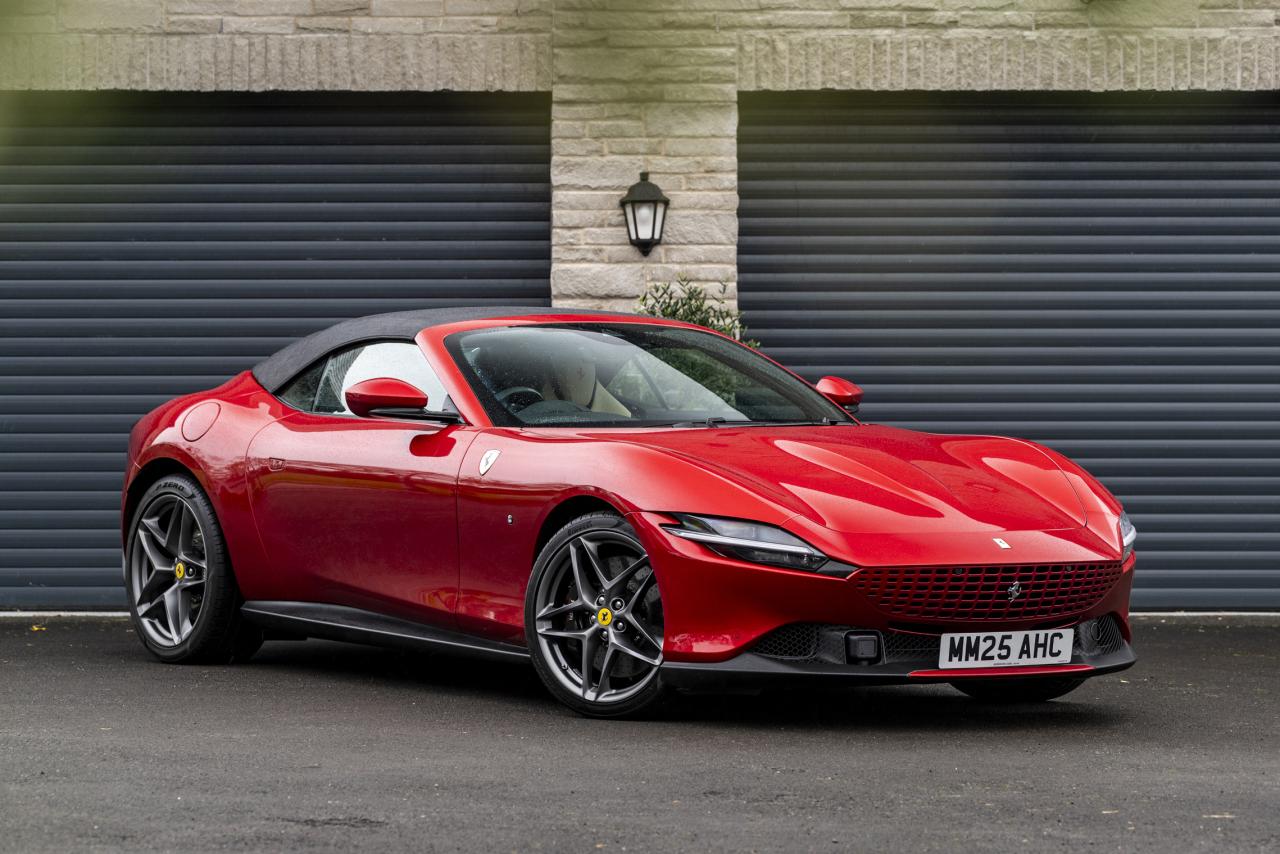 2025 Ferrari ROMA SPIDER