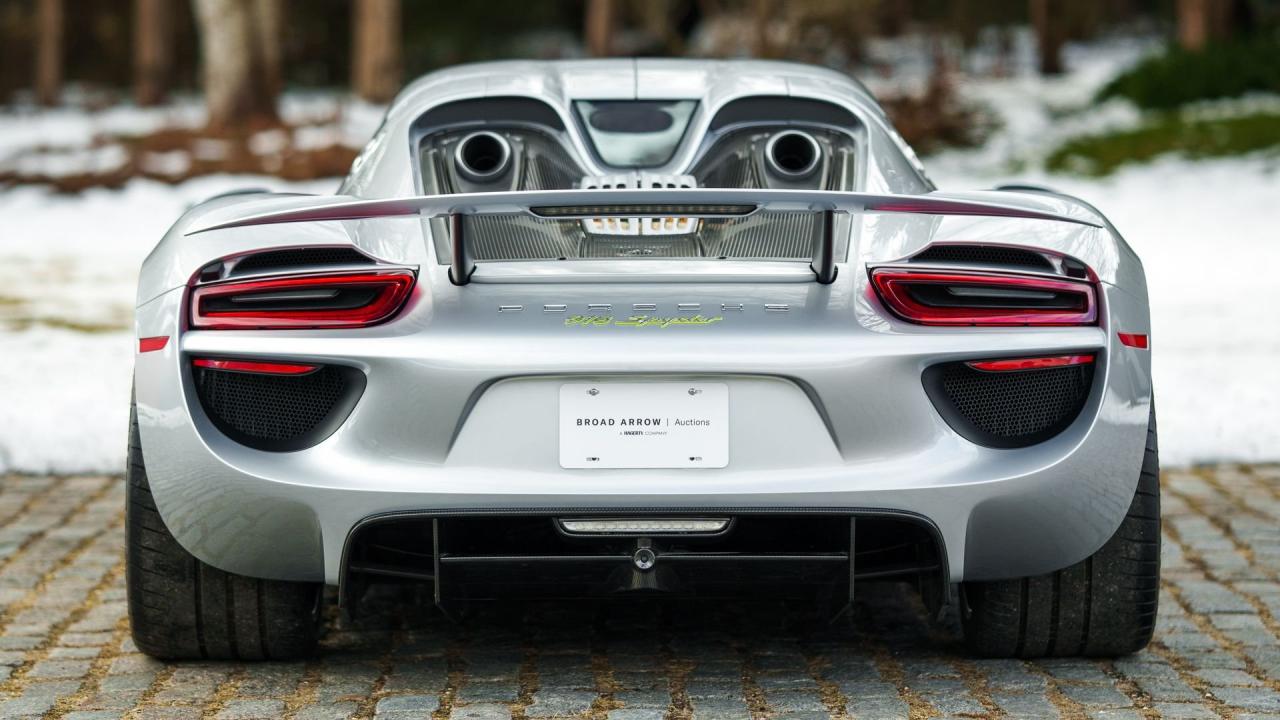 2015 Porsche 918 Spyder