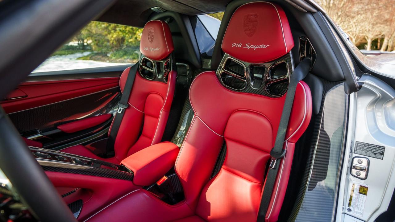 2015 Porsche 918 Spyder