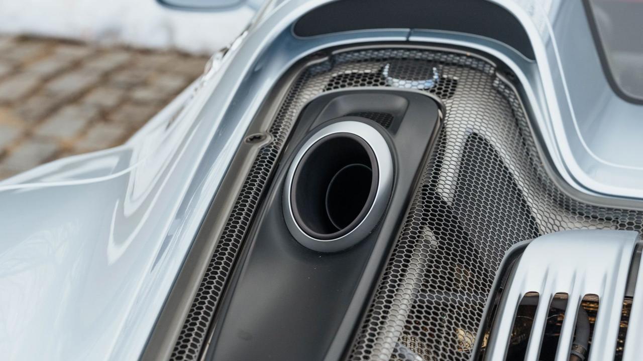 2015 Porsche 918 Spyder