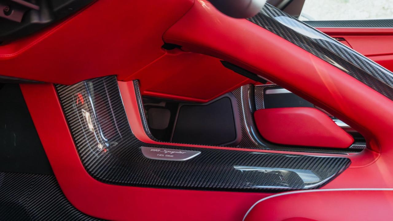 2015 Porsche 918 Spyder