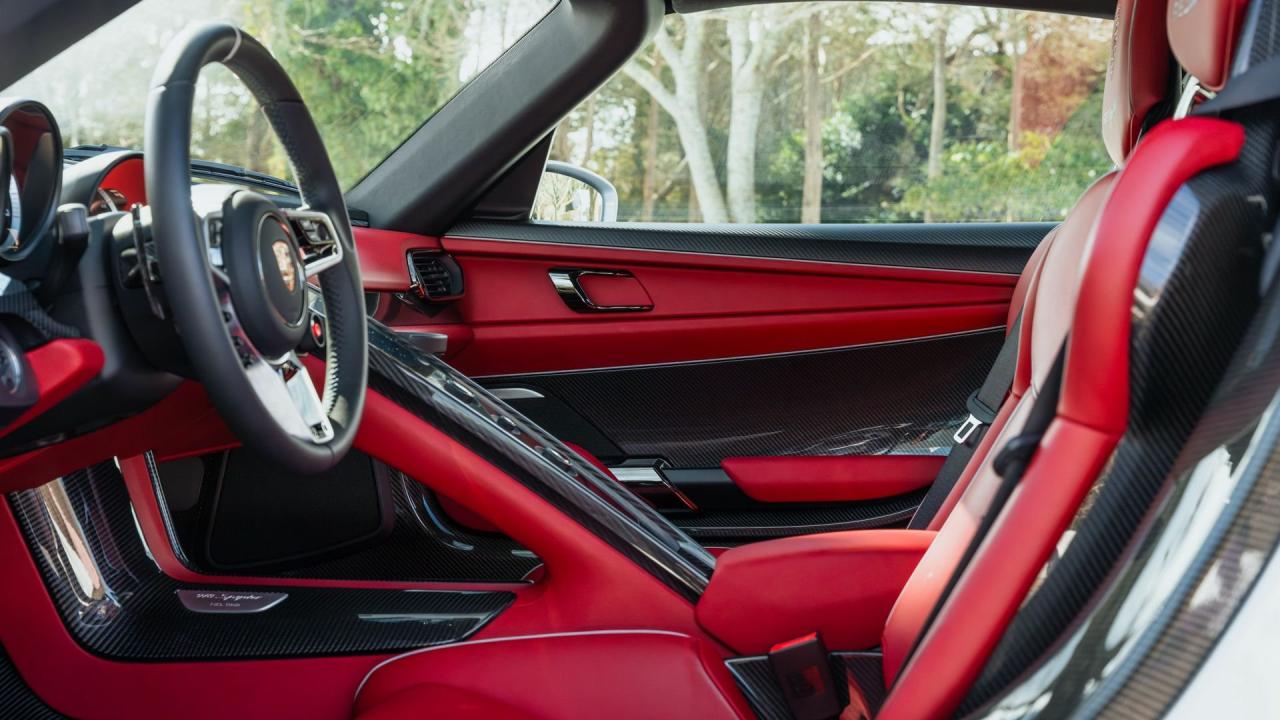 2015 Porsche 918 Spyder