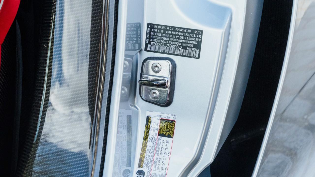 2015 Porsche 918 Spyder